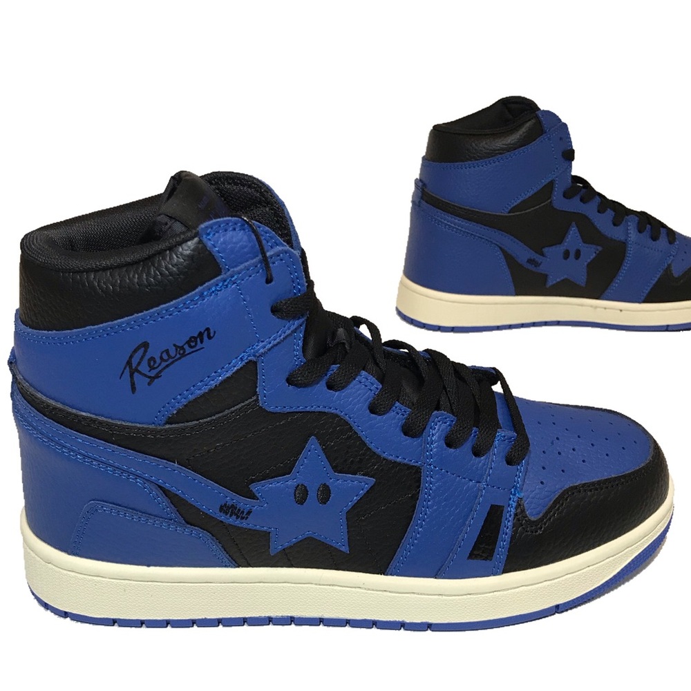 Men’s “Shooting Stars” shoes. Size 10.